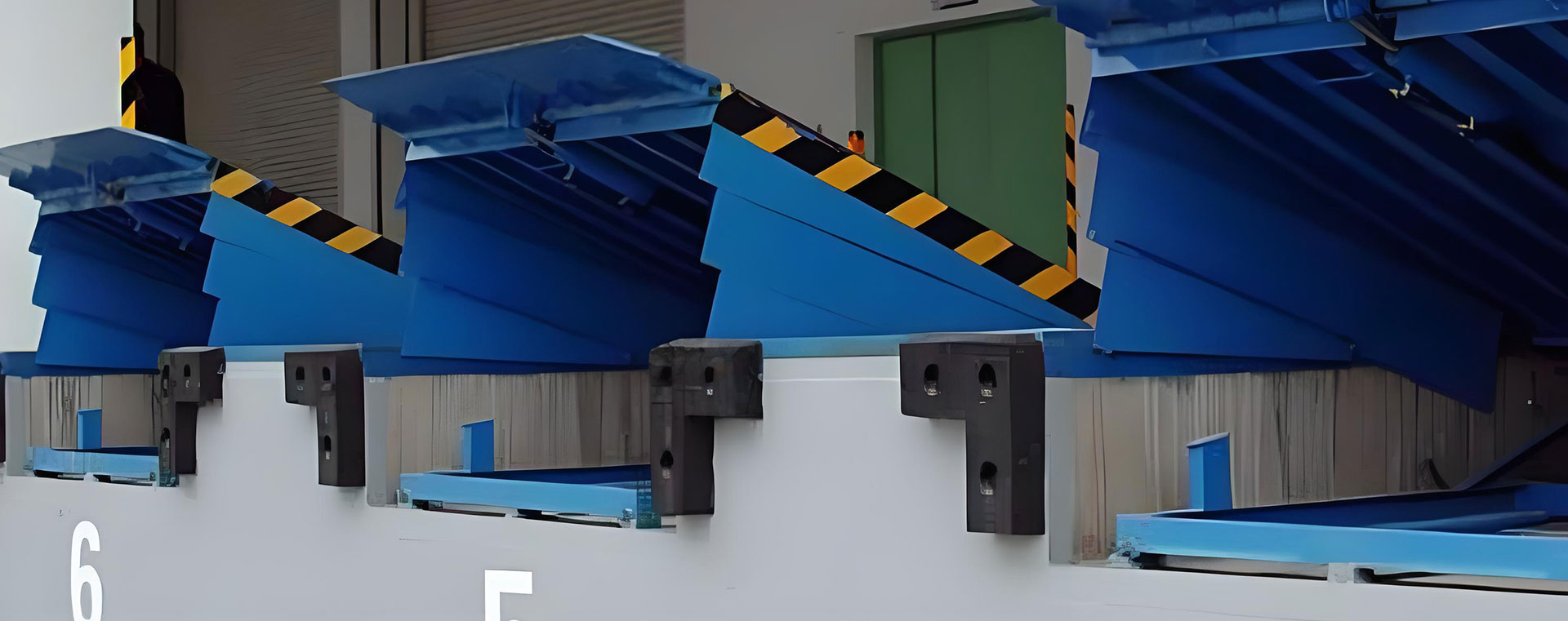 固定式登車橋、移動(dòng)式登車橋